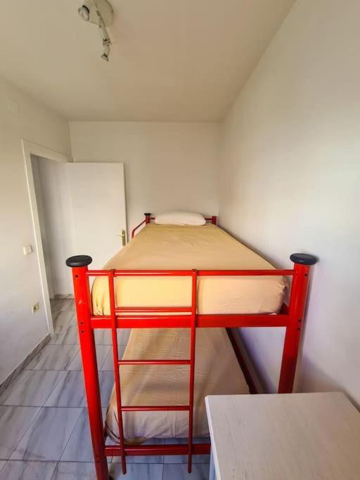 Apartamento Beachside 2-bd Near Barcelona
