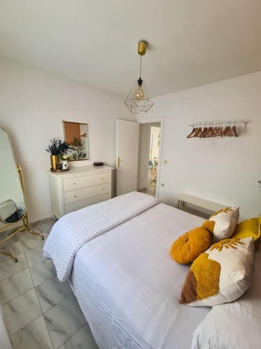 Beachside 2-bd Near Barcelona Apartamento Cunit