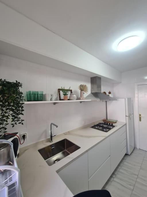 Beachside 2-bd Near Barcelona Apartamento Cunit