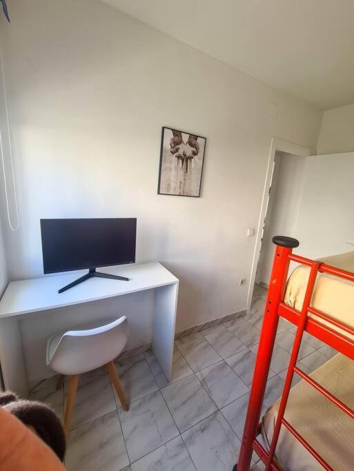 Apartamento Beachside 2-bd Near Barcelona *