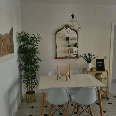 Nice Beachside 2-Bd Apt Near Barcelona Cunit Exterior foto