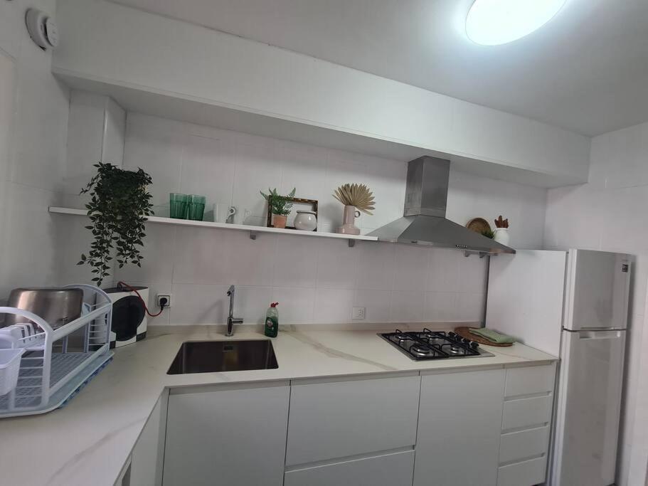 Apartment Beachside 2-bd Near Barcelona